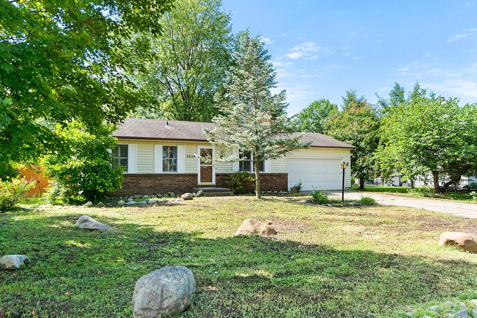 2624 Southway Dr photo 1