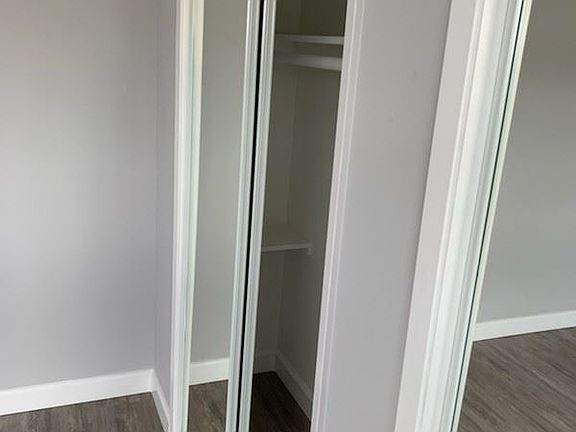4th image of 1250 N Kingsley Dr APT 210