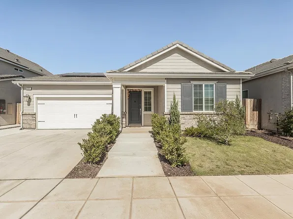 4161 Mitchell Ave, Clovis, CA 93619