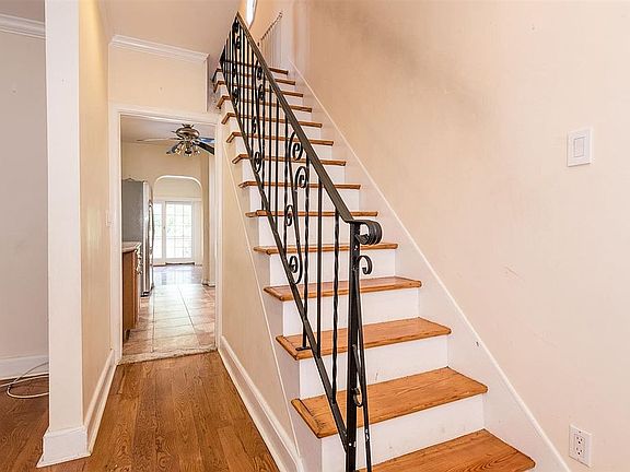 3rd image of 87-46 258th St