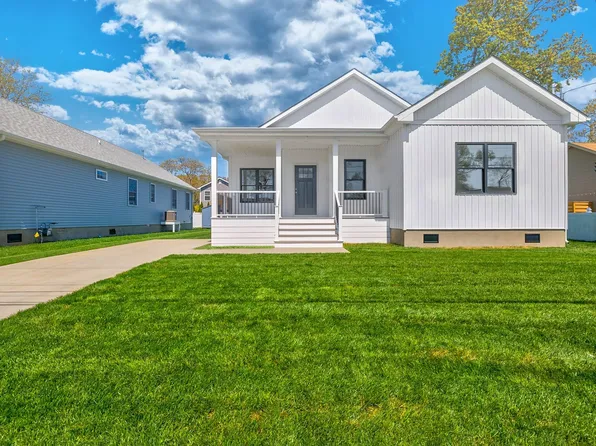 35 Rose Ln, Villas, NJ 08251