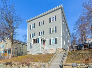 9 Mount Vernon St, Worcester, MA 01605
