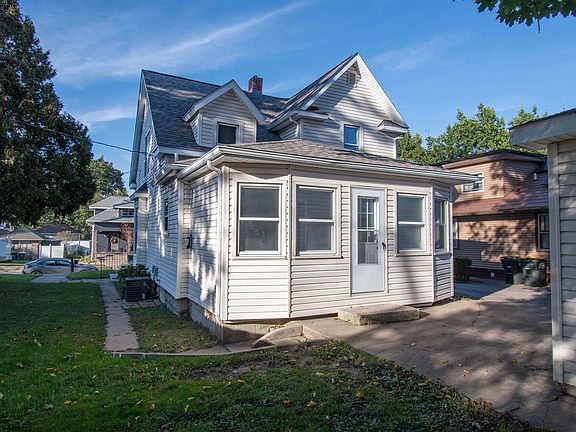 5th image of 922 Lake Park Dr