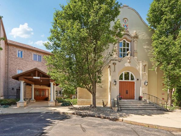 2-bedroom 55+ community home in WI