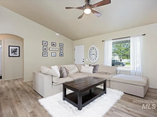 409 W Avenue K, Jerome, ID 83338