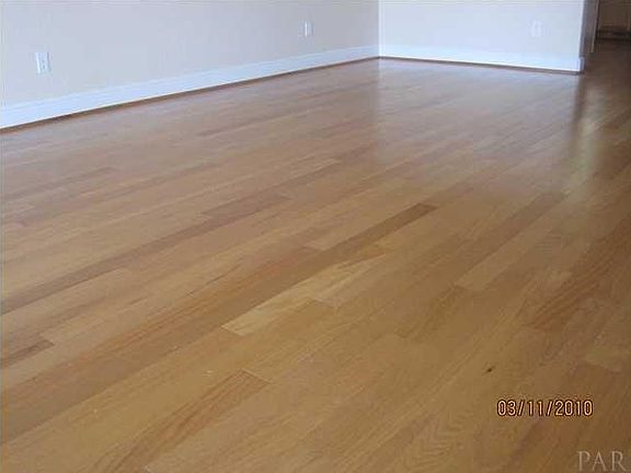 3rd image of 306 E Desoto St #5