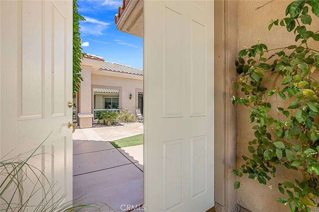 3 bed, 2938 sqft, $6,000 — Photo 3