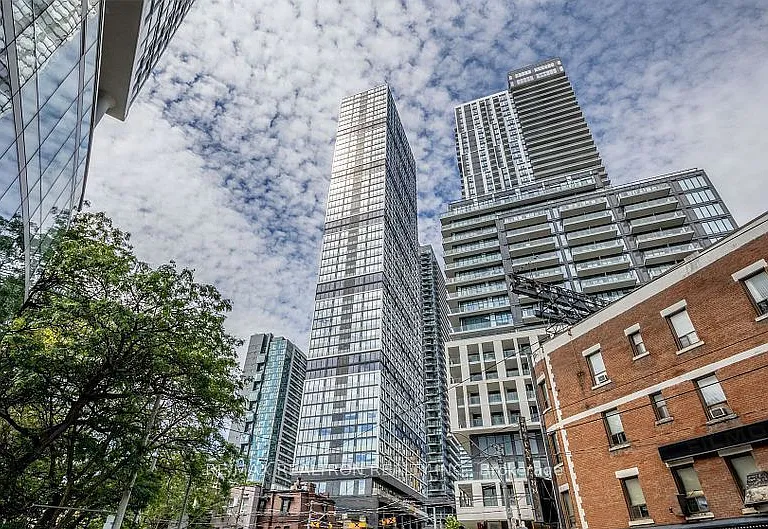 181 Dundas St E #702 — Photo 2