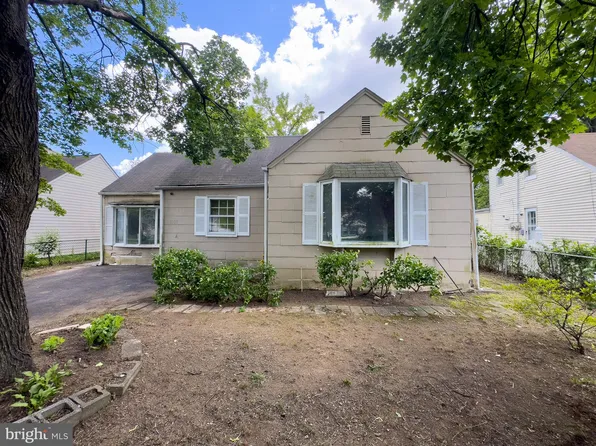 1228 Pacific Ave, Bristol, PA 19007