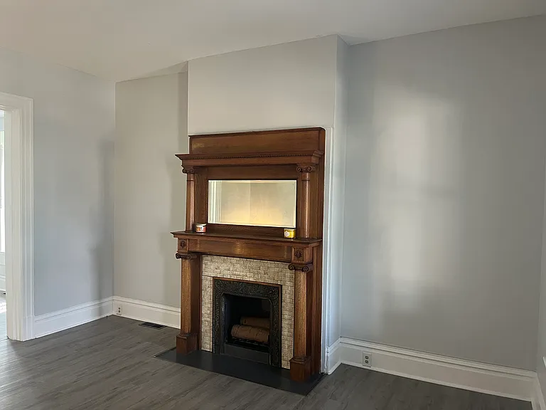 3826 California Ave — Photo 2