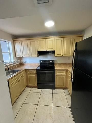1st image of 4331 W 11th Ln #65