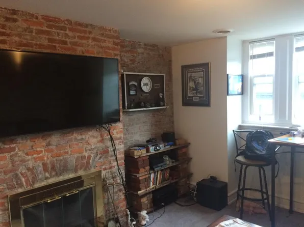 311 S 22nd St APT 4, Philadelphia, PA 19103