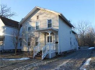 412 S Main St, Canandaigua, NY 14424
