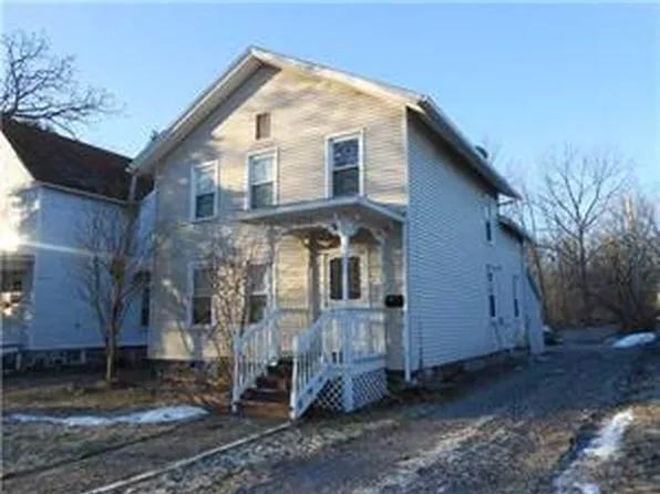 412 S Main St, Canandaigua, NY 14424