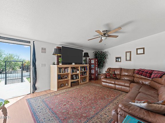 2nd image of 22550 W Henderson Street