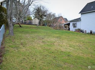1319 23rd St, Bellingham, WA 98225