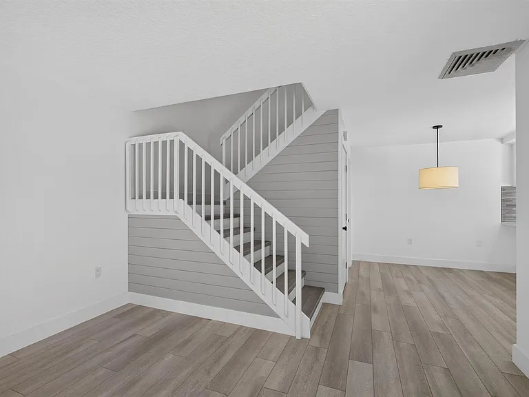 2101 21st Way — Photo 9