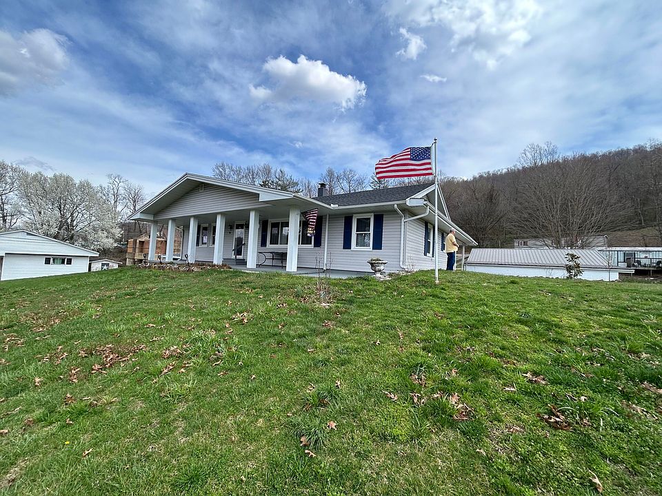 1st image of 451 Fairlane Dr