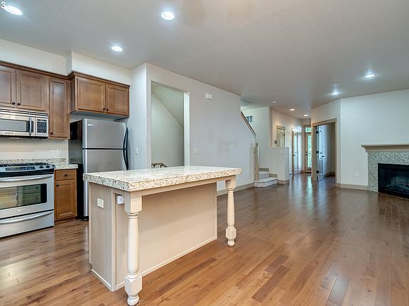 5th image of 2036 NE 49th Way