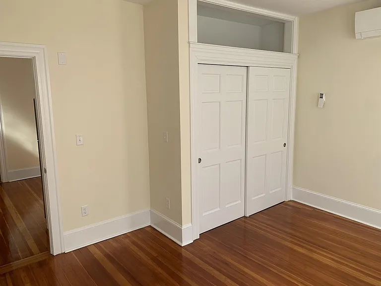 9 Seaverns Ave #2R — Photo 5