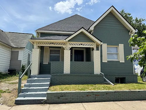 210 N Richland St Photo 1