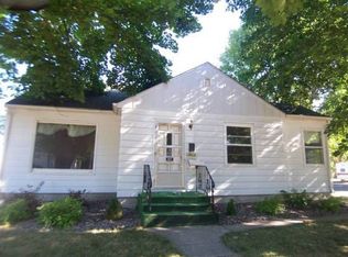 315 9th Ave SE, Waseca, MN 56093