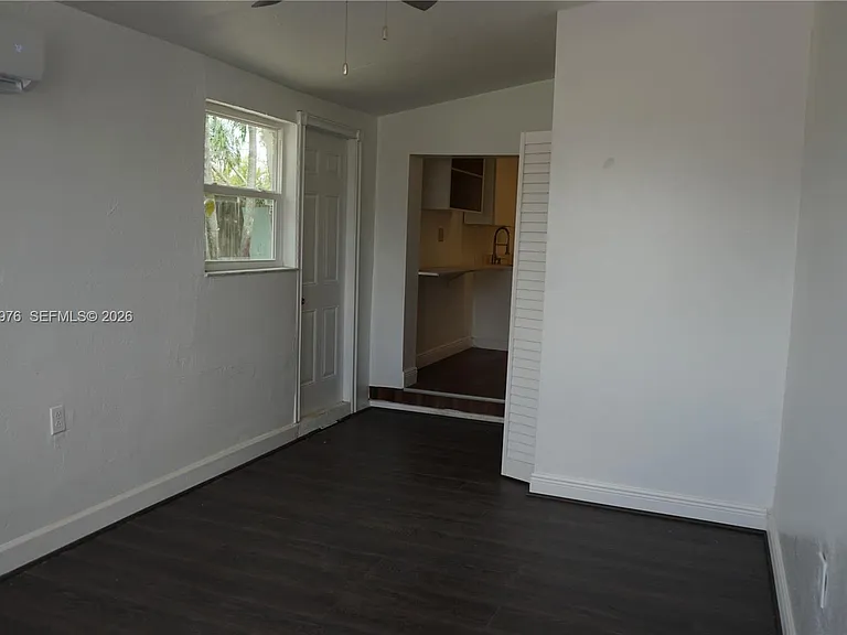 12455 SW 185th Ter #1 — Photo 7