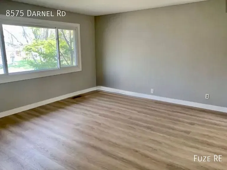 8575 Darnel Rd — Photo 4