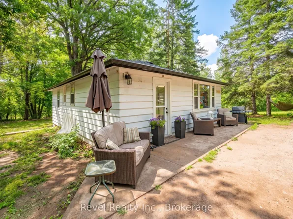 4 Gypsy Point Rd, Trent Lakes, ON K0M 1A0
