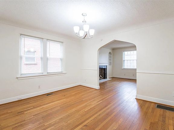4th image of 7046 Dartmouth Ave Floor 1