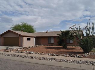 1761 W Newhall Dr, Tucson, AZ 85746