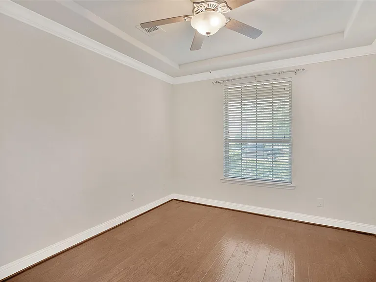 18 Garden Path Pl — Photo 24