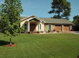 225 Melba Ave, Cotter, AR 72626