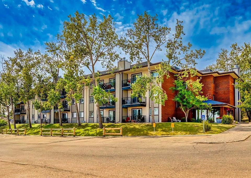 1st image of 385 NW Patterson Hl SW #4203