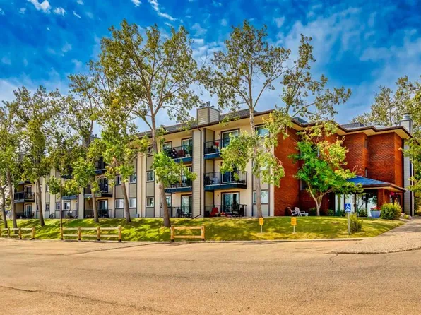 385 NW Patterson Hl SW #4203, Calgary, AB T3H 2P3