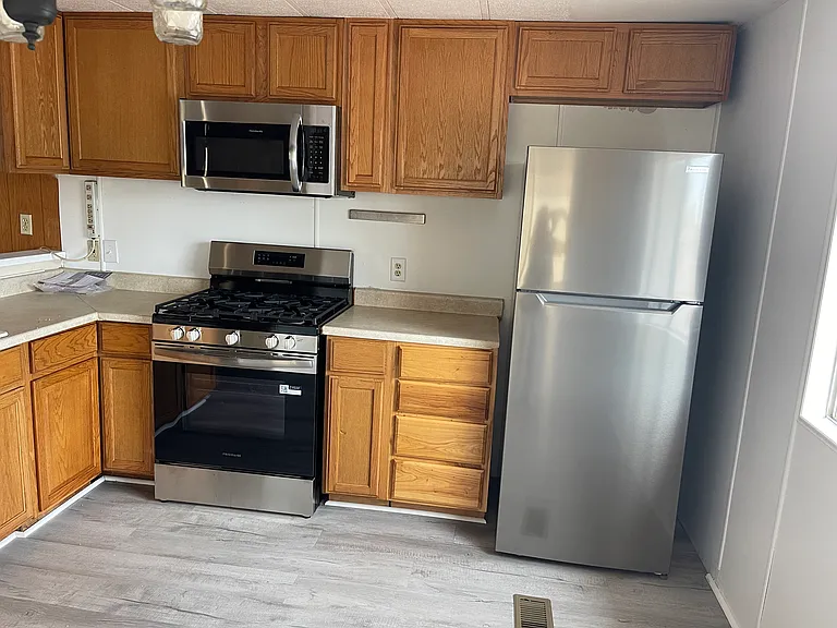 8114 E Baltimore St — Photo 3