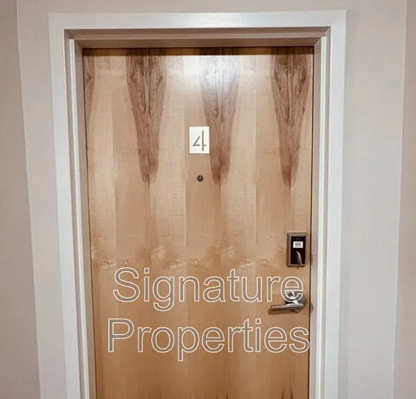 712 High St #4 — Photo 2