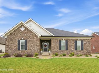 1928 Scenic Lakes Dr, Louisville, KY 40245