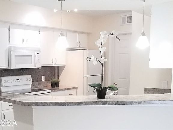 2nd image of 700 Crest Pines Dr APT 121