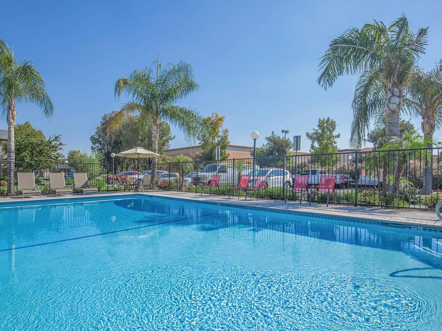 Sierra Hills Apts — Photo 1