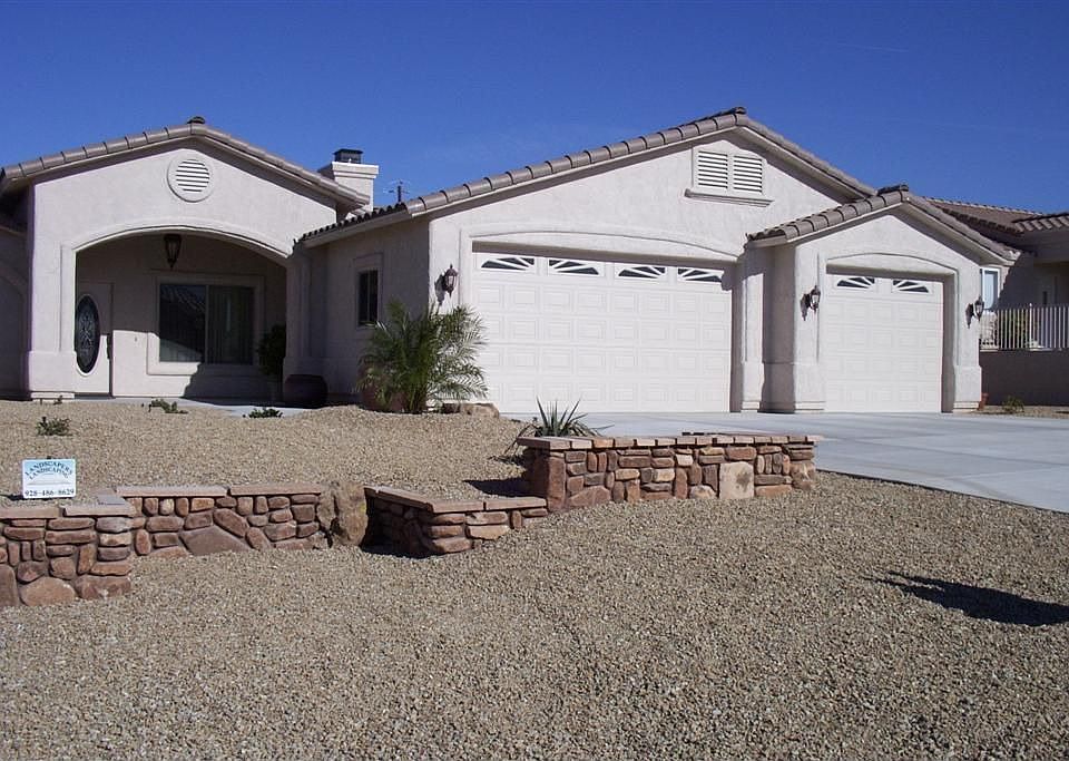 1st image of 3865 Highlander Ave