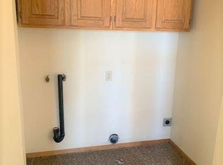 200 Spring Creek Pkwy, Spring Creek, NV 89815