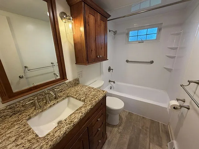 24 Malvern Dr — Photo 9