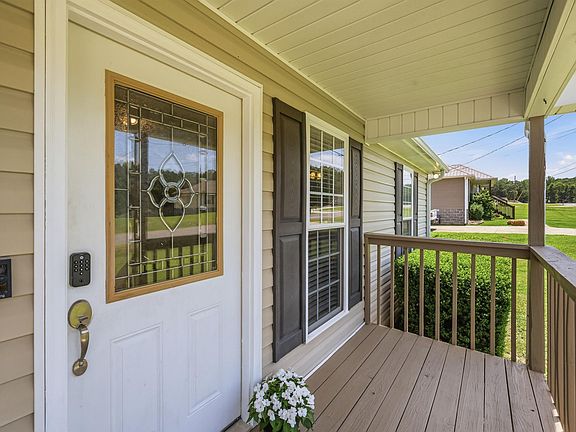 5th image of 160 Hidden Meadows Dr