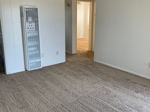 2nd image of 4373-4375 Rosebud Ln #4373-C