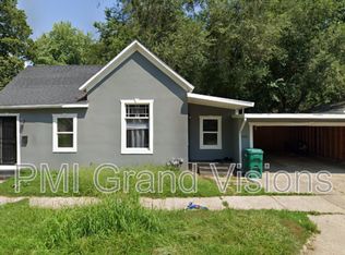 140 N 17th St, Decatur, IL 62521