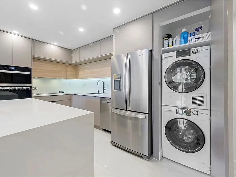 19370 Collins Ave #507 — Photo 9