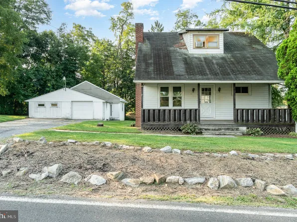 921 Park Pl, Mechanicsburg, PA 17055