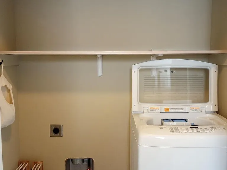 5562 Fisher Pl — Photo 10