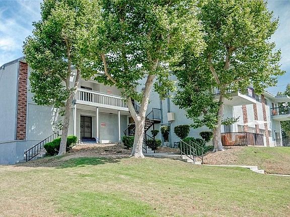 2nd image of 2061 Las Vegas Ave APT 4